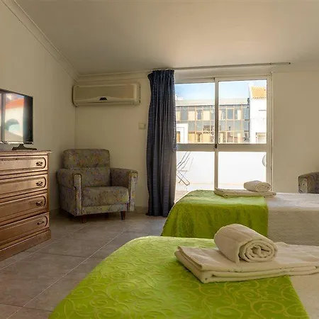 Apart Otel Cantinho Do Mar 4*