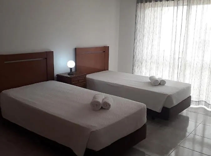 Aparthotel Cantinho Do Mar 4*