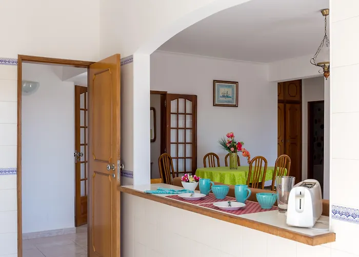 Cantinho Do Mar Aparthotel