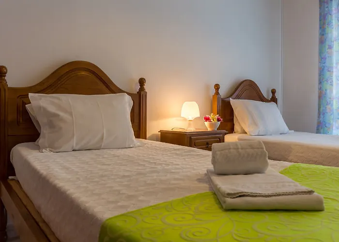 Aparthotel Cantinho Do Mar 4*